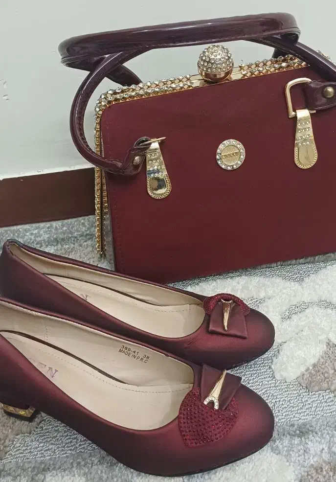 کیف و کفش مجلسی|کیف، کفش، کمربند|اهواز, زندوکیلی|دیوار