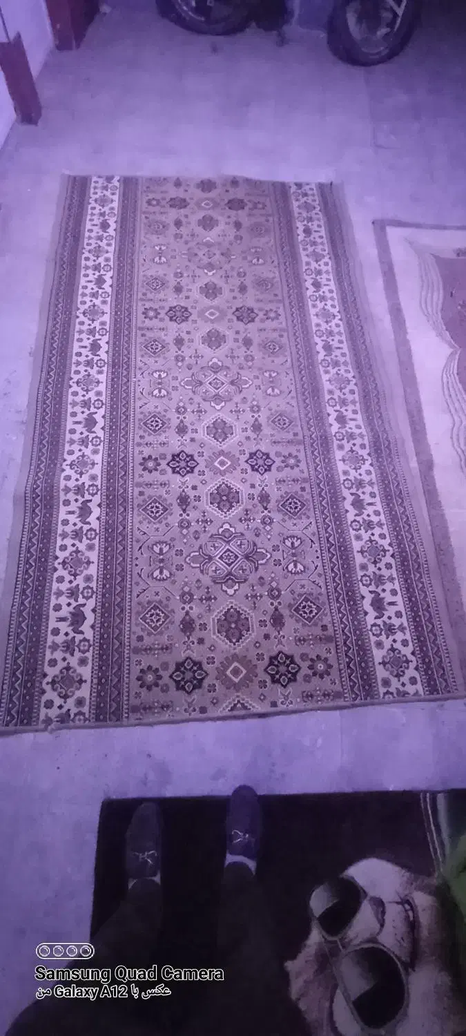 قالیچه|فرش|کرج, بنیاد|دیوار