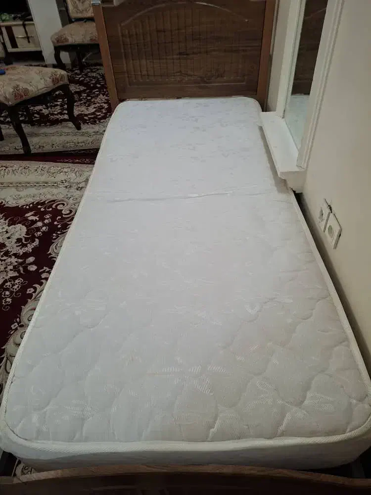 تختخواب یکنفره و ....|مبلمان خانگی و میز عسلی|ری, دولت‌آباد|دیوار