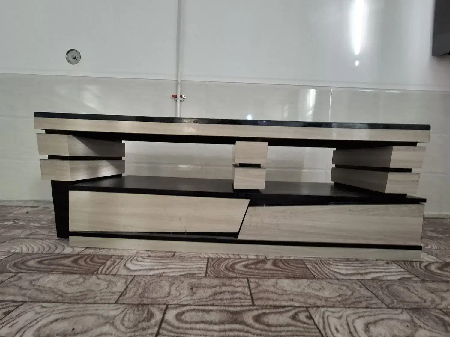 زیر تلویزیون|میز تلویزیون|ارسنجان, |دیوار