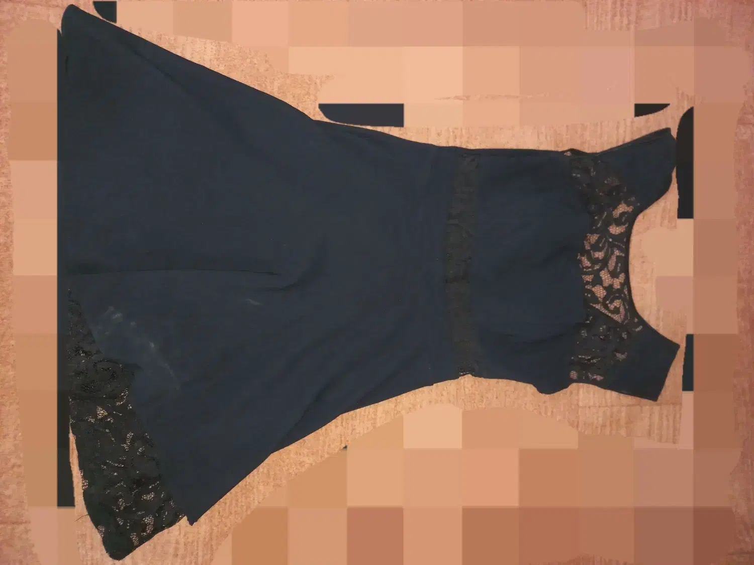 تعدادی لباس مجلسی|لباس|مرند, |دیوار