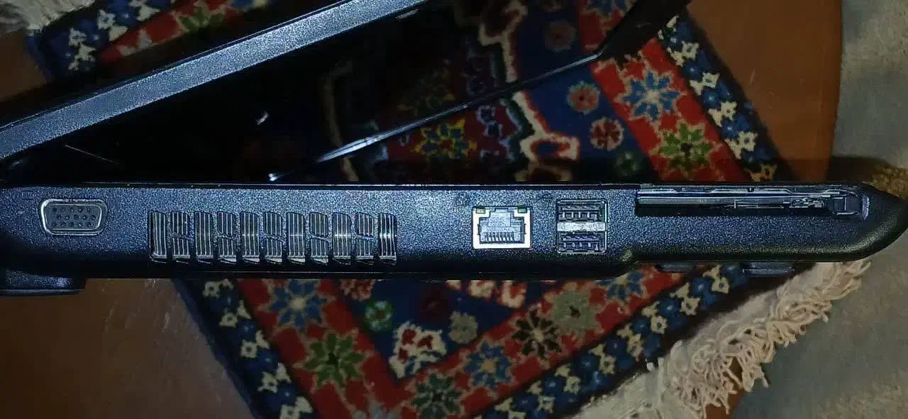 لبتاب توشیبا ژاپن|رایانه همراه|اصفهان, بوستان ناژوان|دیوار