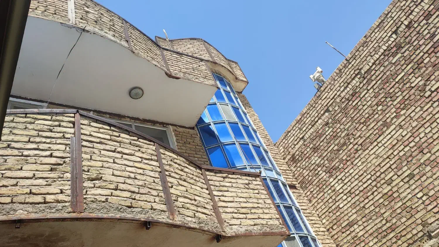 فروش خانه ویلایی ۲۱۲ متری ۴ خوابه،زیر قیمت بازار|فروش خانه و ویلا|مرند, |دیوار