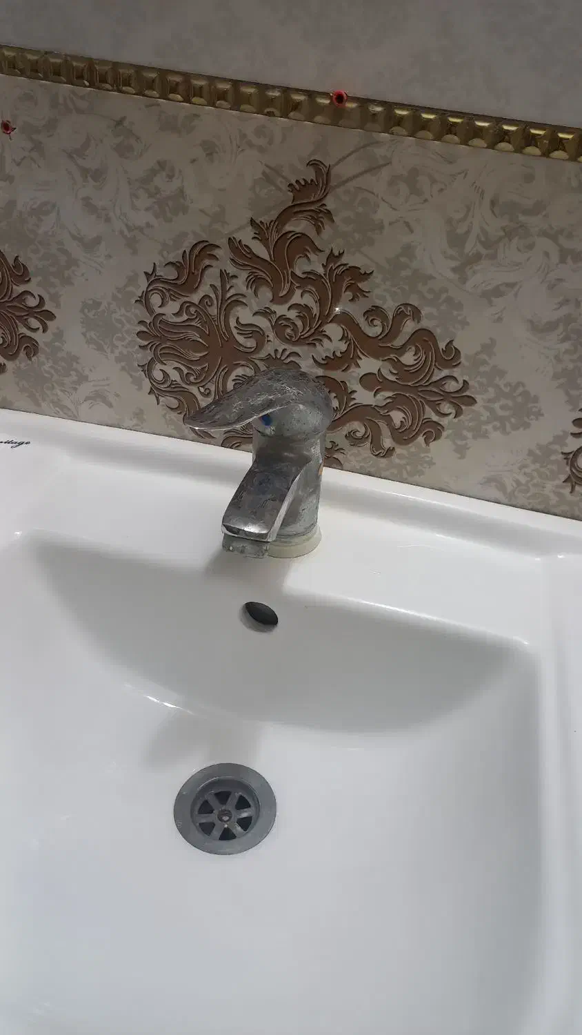 شیر آلات|لوازم سرویس بهداشتی|اراک, |دیوار