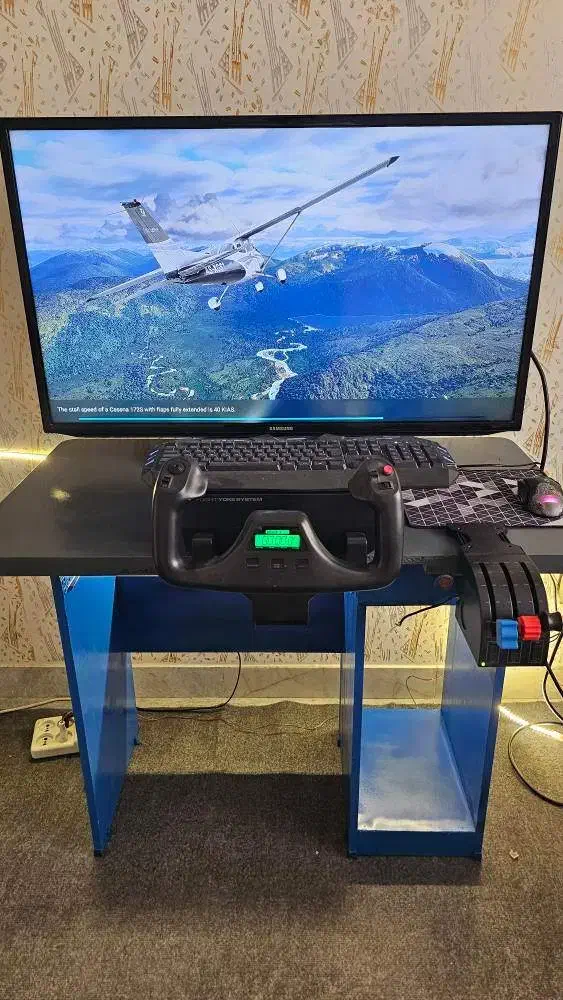 اولین آموزش هوانوردی شبیهساز پرواز سسنا ۱۷۲ جهرم|خدمات آموزشی|جهرم, |دیوار