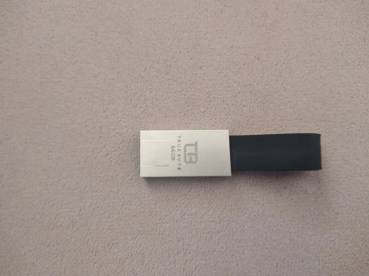 با سلام فلش تروبایت اصل آکبند هست|قطعات و لوازم جانبی رایانه|ایلام, |دیوار