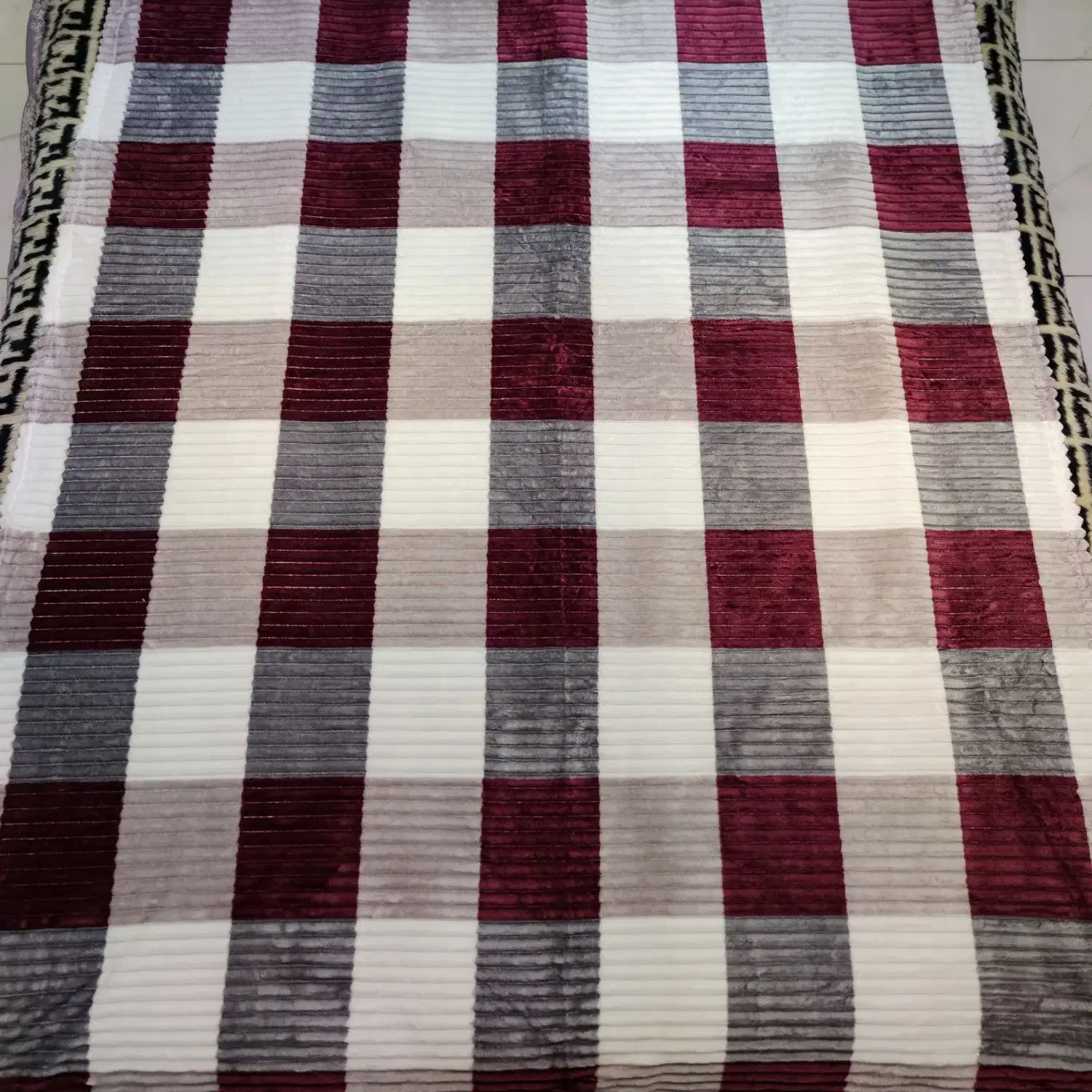 پتو مسافرتی کرکره ای وارداتی گرم بالا|رختخواب، بالش، پتو|اصفهان, سرچشمه|دیوار