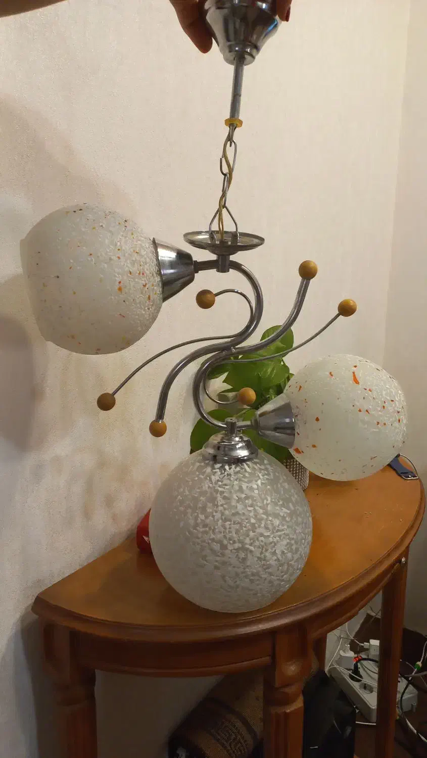 لوستر|لوستر و چراغ آویز|اصفهان, جلالیه|دیوار