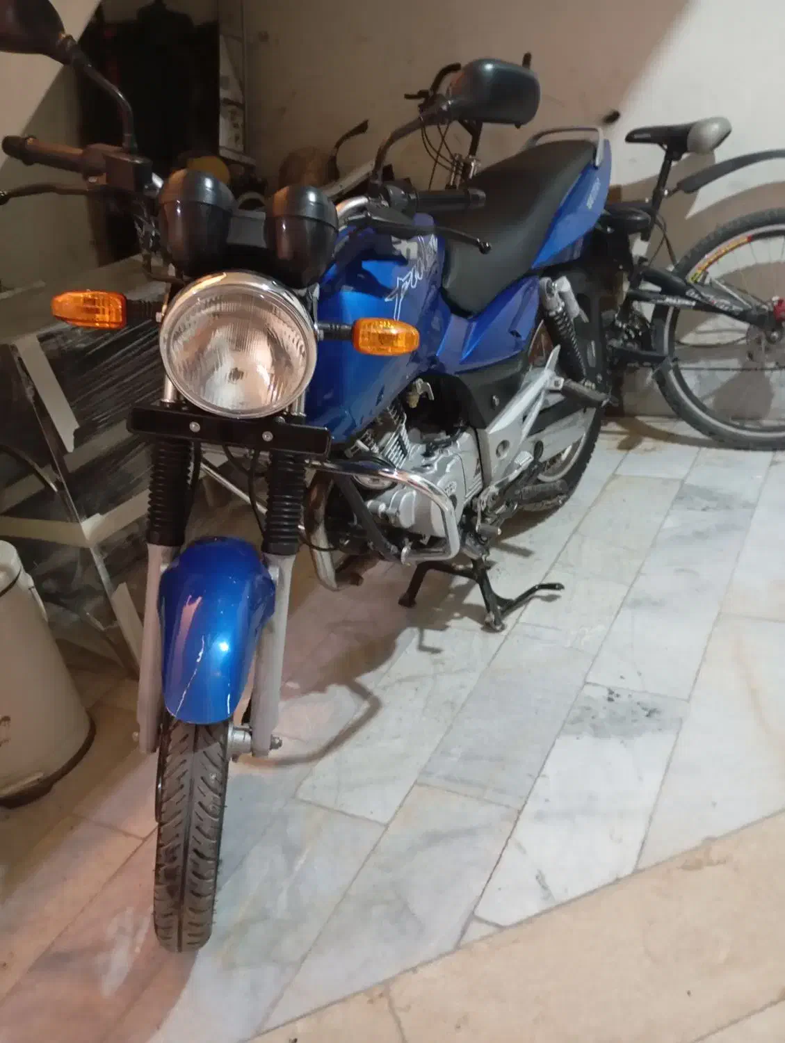 پالس پره|موتورسیکلت|باغستان, |دیوار