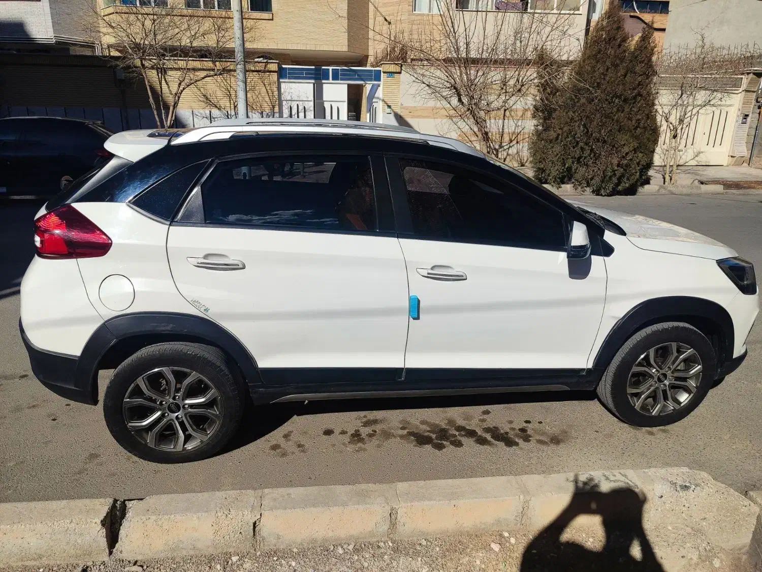 ام وی ام ایکس ۲۲|خودرو سواری و وانت|شاهین‌شهر, امام حسین|دیوار