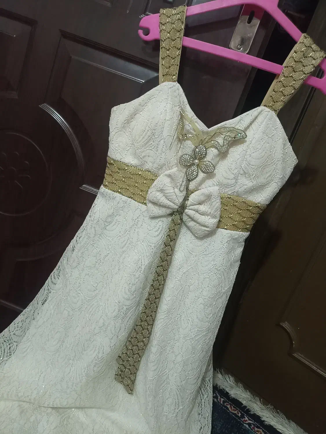 لباس مجلسی|لباس|ازنا, |دیوار