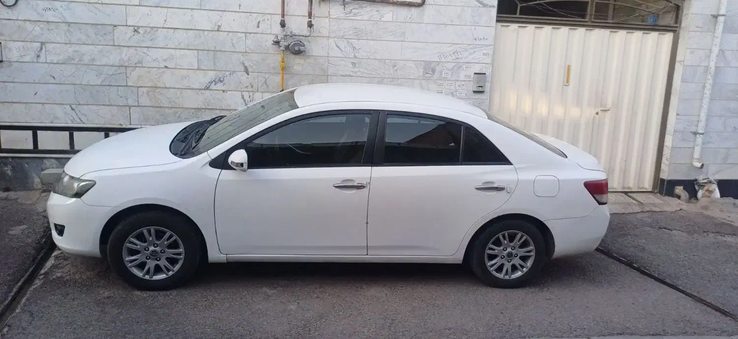 آریو ۱۶۰۰ سی|خودرو سواری و وانت|ابهر, |دیوار