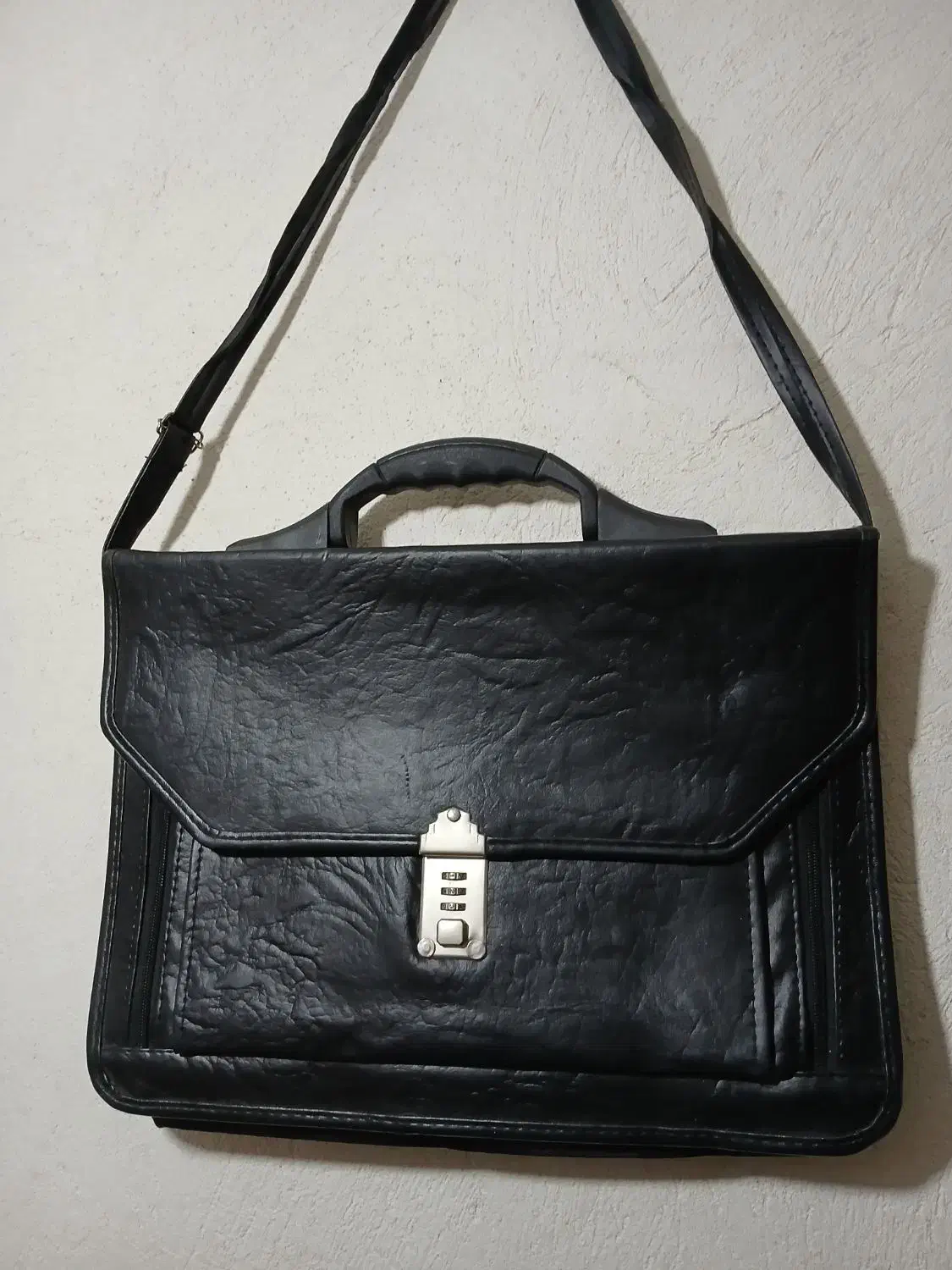 کیف چرم|کیف، کفش، کمربند|اردبیل, |دیوار