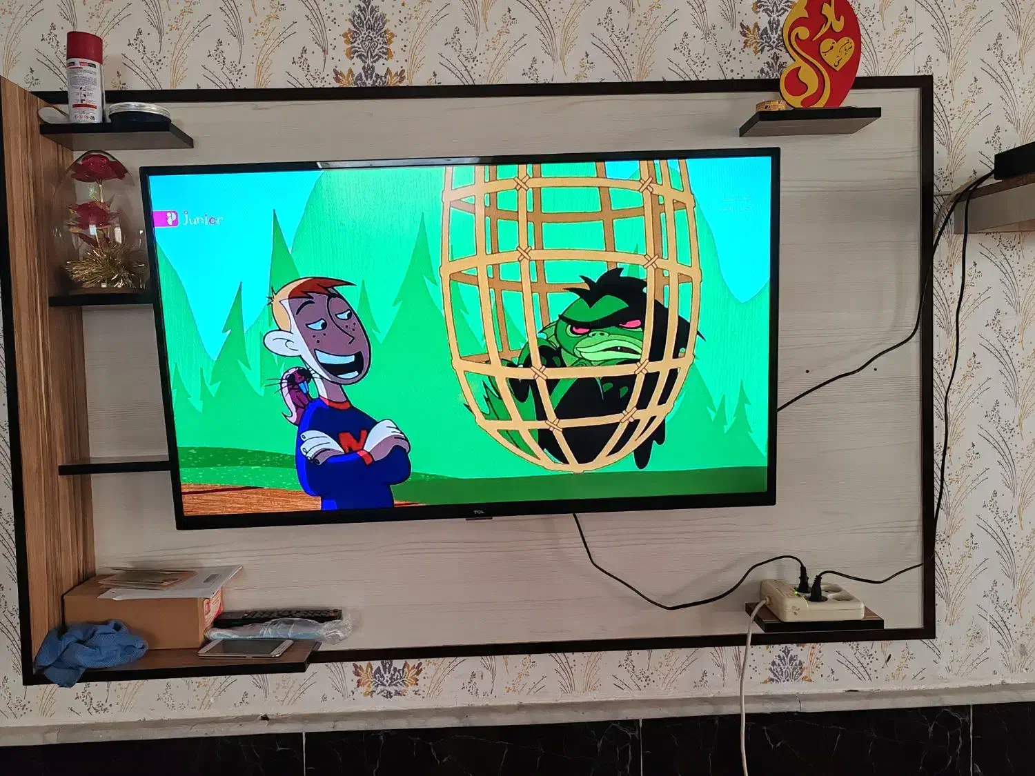 TCL|تلویزیون و پروژکتور|نیشابور, کریم آباد|دیوار