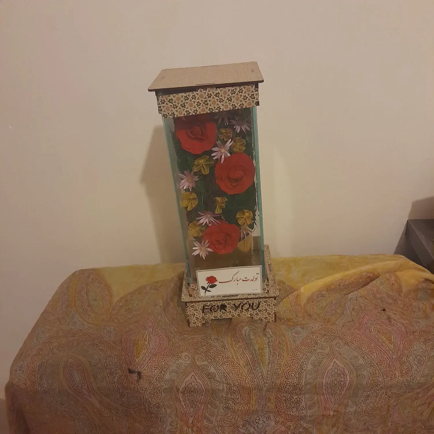 گل شیشه ای|گل مصنوعی|فیروزآباد (فارس), |دیوار