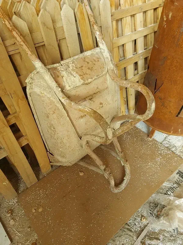 فرقون قدیمی و تمیز|کلکسیون اشیاء عتیقه|اصفهان, امیرعرب|دیوار