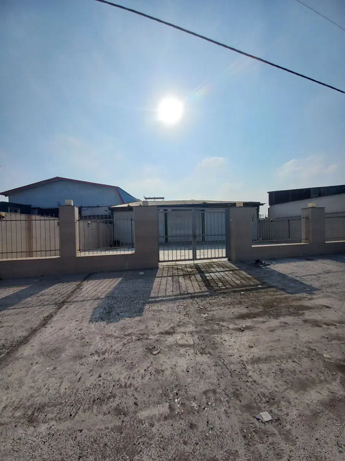 اجاره سوله مغازه نمایشگاه تجاری بر اصلی اتوبان|اجارهٔ مغازه و غرفه|رشت, حومه رشت|دیوار