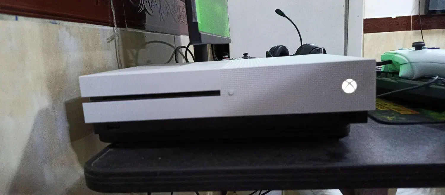 xbox one s در حد اک 1ترا فوا گیم دو دسته|کنسول، بازی ویدئویی و آنلاین|آبادان, |دیوار
