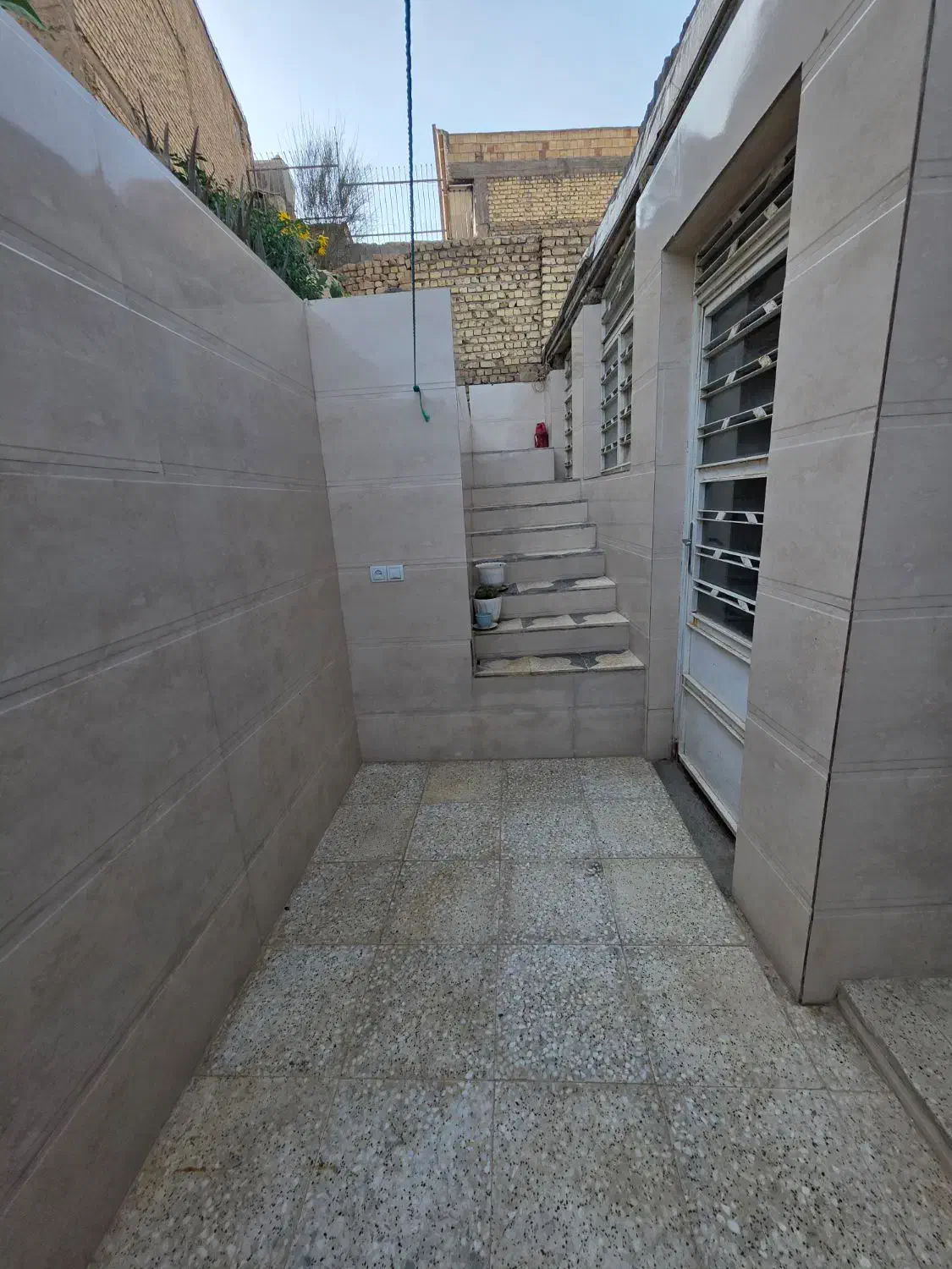 منزل دو خوابه میانرود شیراز|فروش خانه و ویلا|لار, |دیوار