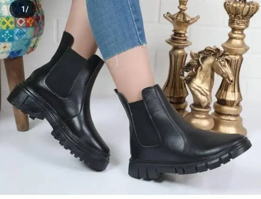 نیم بوت کشی ترند بازار ۳ مدل ورق بزنید|کیف، کفش، کمربند|قم, ارم|دیوار