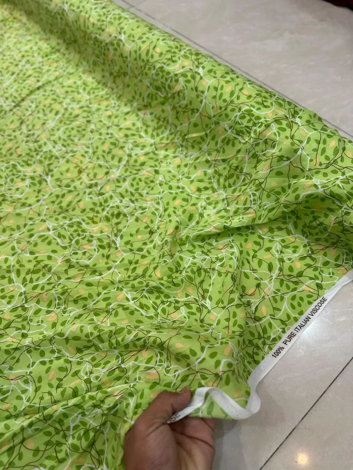 ته طاقه های مخمل سوزندوزی وارداتی|لباس|تهران, جوادیه|دیوار