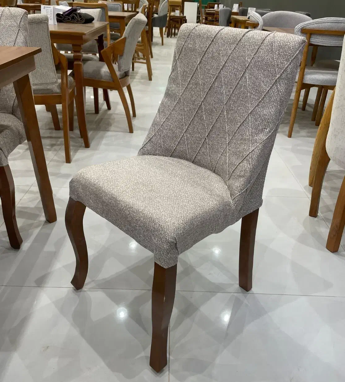 میز ناهار خوری ارکیده گالری سرو|میز و صندلی غذاخوری|مشهد, گرجی علیا|دیوار