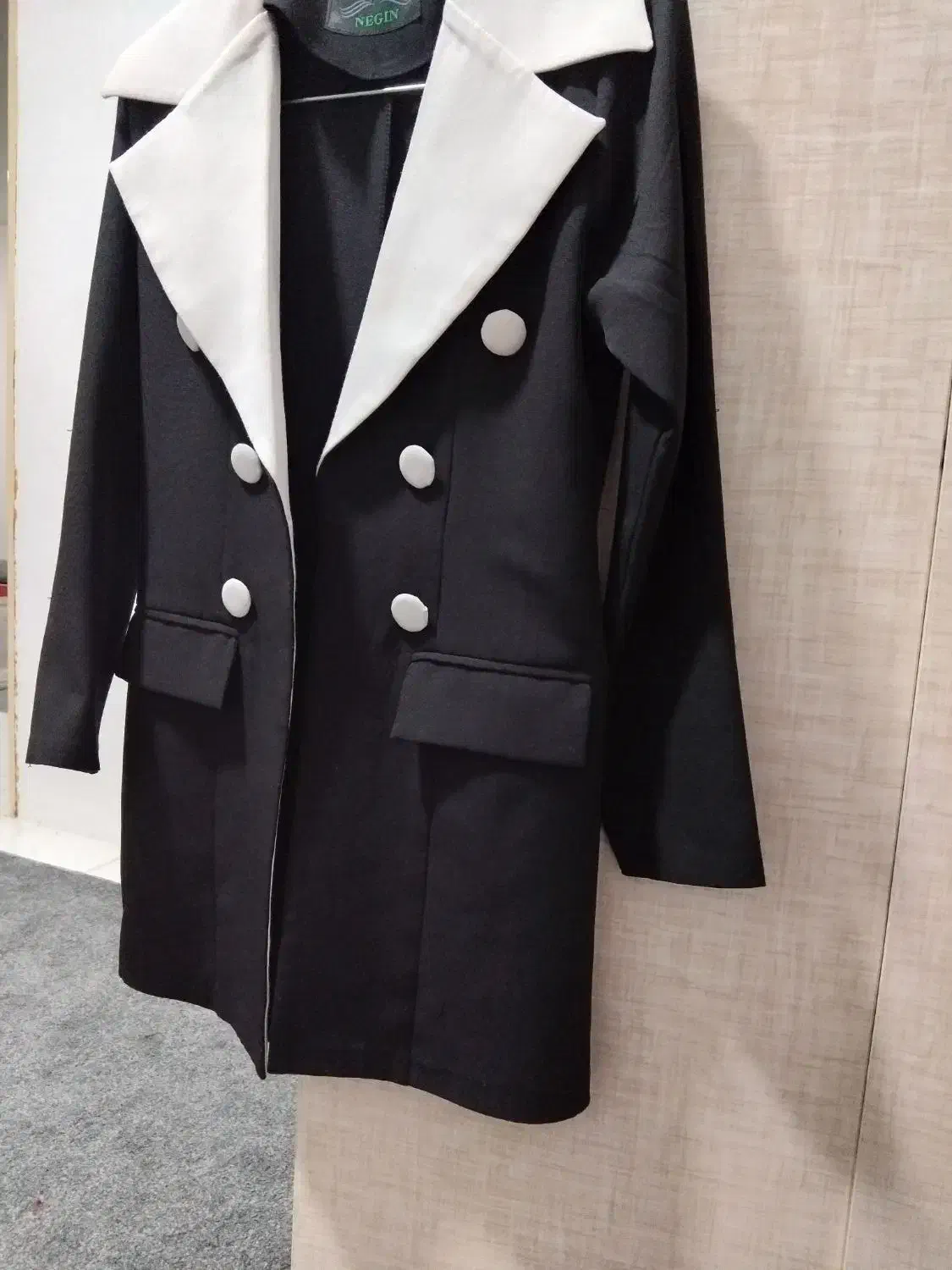 مانتو|لباس|قروه, |دیوار