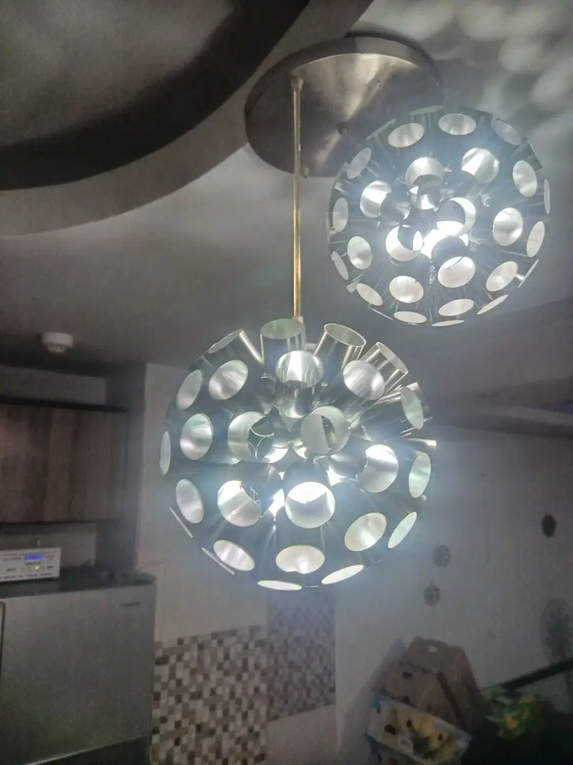 لوستر آلومینیومی ۳شاخه خوشگل|لوستر و چراغ آویز|فردیس, فرامرزیه|دیوار