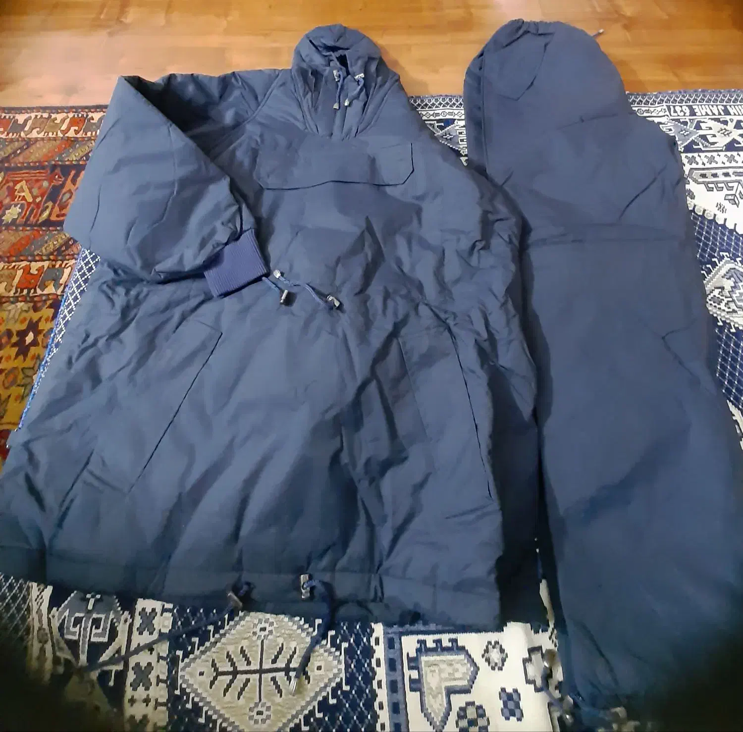 بادگیر|لباس|تهران, آهنگران (سراسیاب دولاب)|دیوار