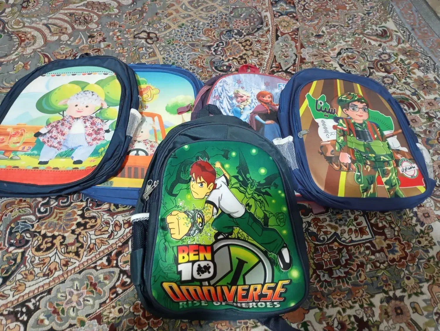 کیف مدرسه نو|کیف، کفش، کمربند|تاکستان, |دیوار