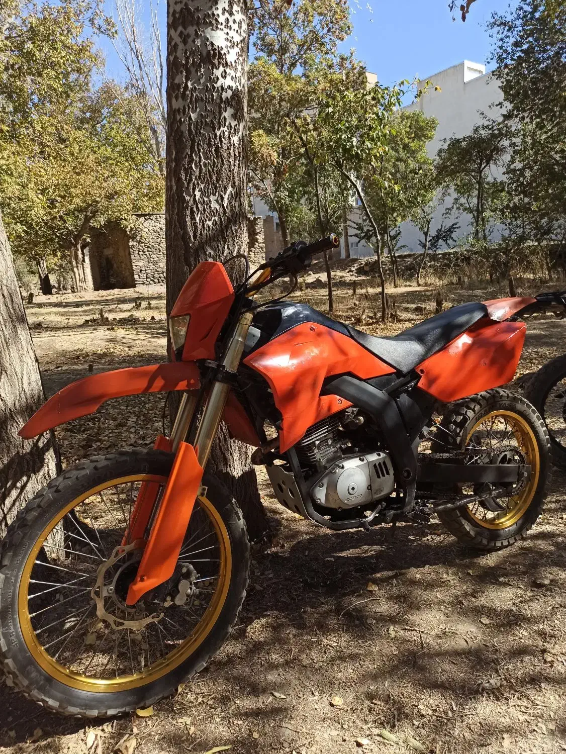 موتور تریلstr۲۰۰ انجین روان مدارک کامل|موتورسیکلت|تهران, سنگلج (شاپور)|دیوار