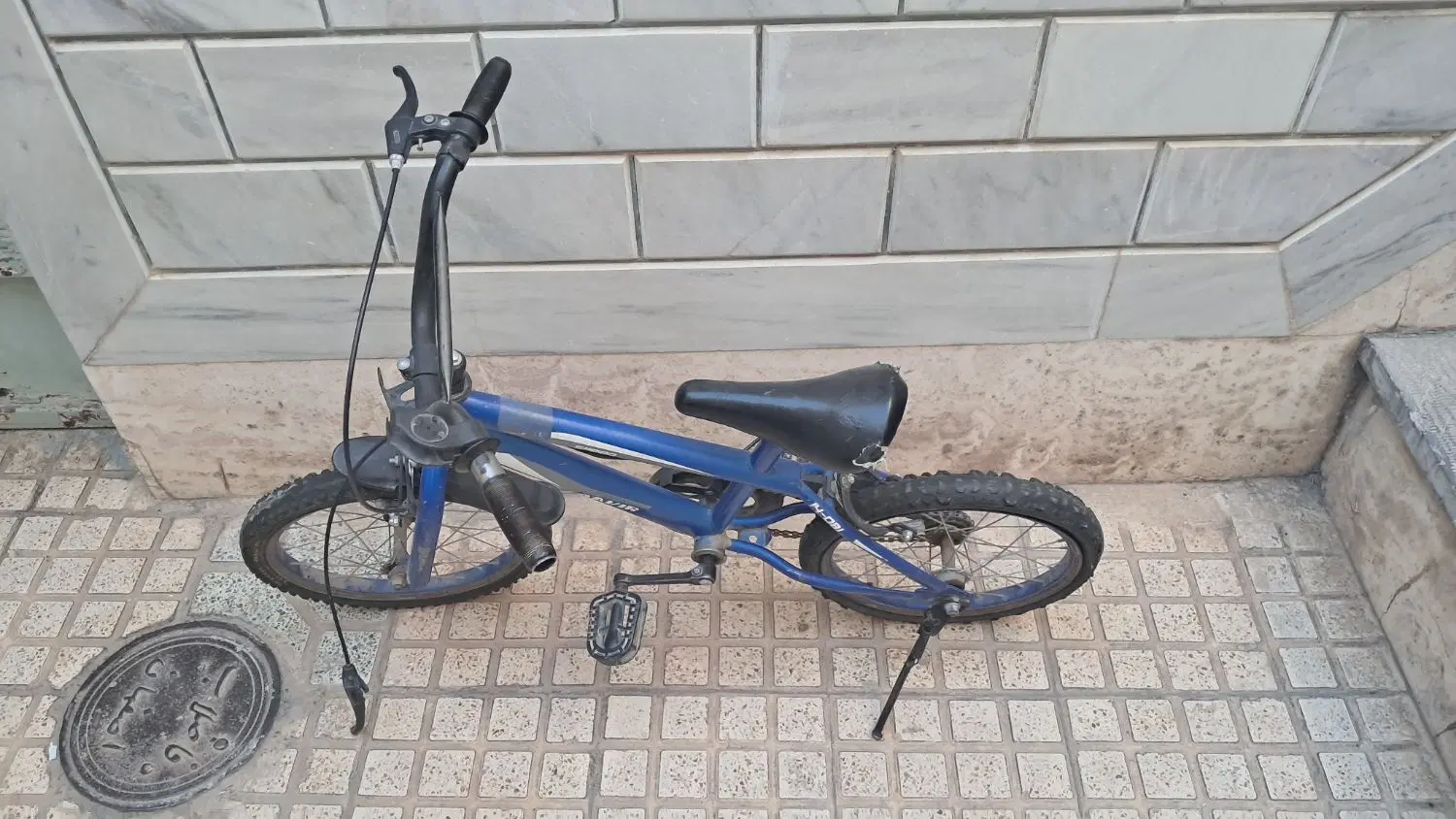 دوچرخه|دوچرخه، اسکیت، اسکوتر|اصفهان, مسجد مصلی|دیوار