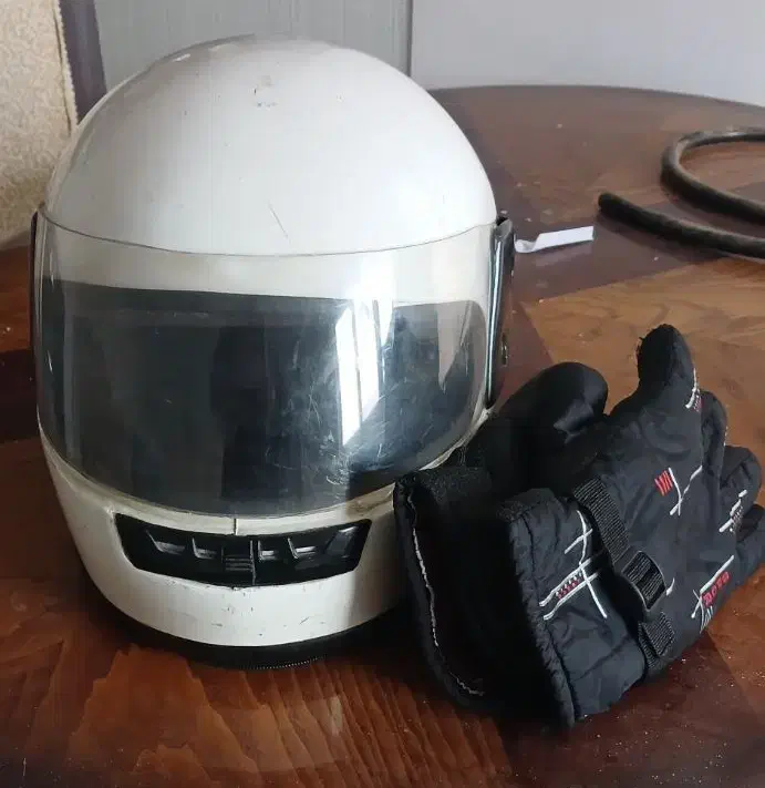 کاسکت - دستکش مخصوص - ضد یخ موتور|قطعات یدکی و لوازم جانبی|رباط‌کریم, شهرک صنعتی پاسارگاد|دیوار