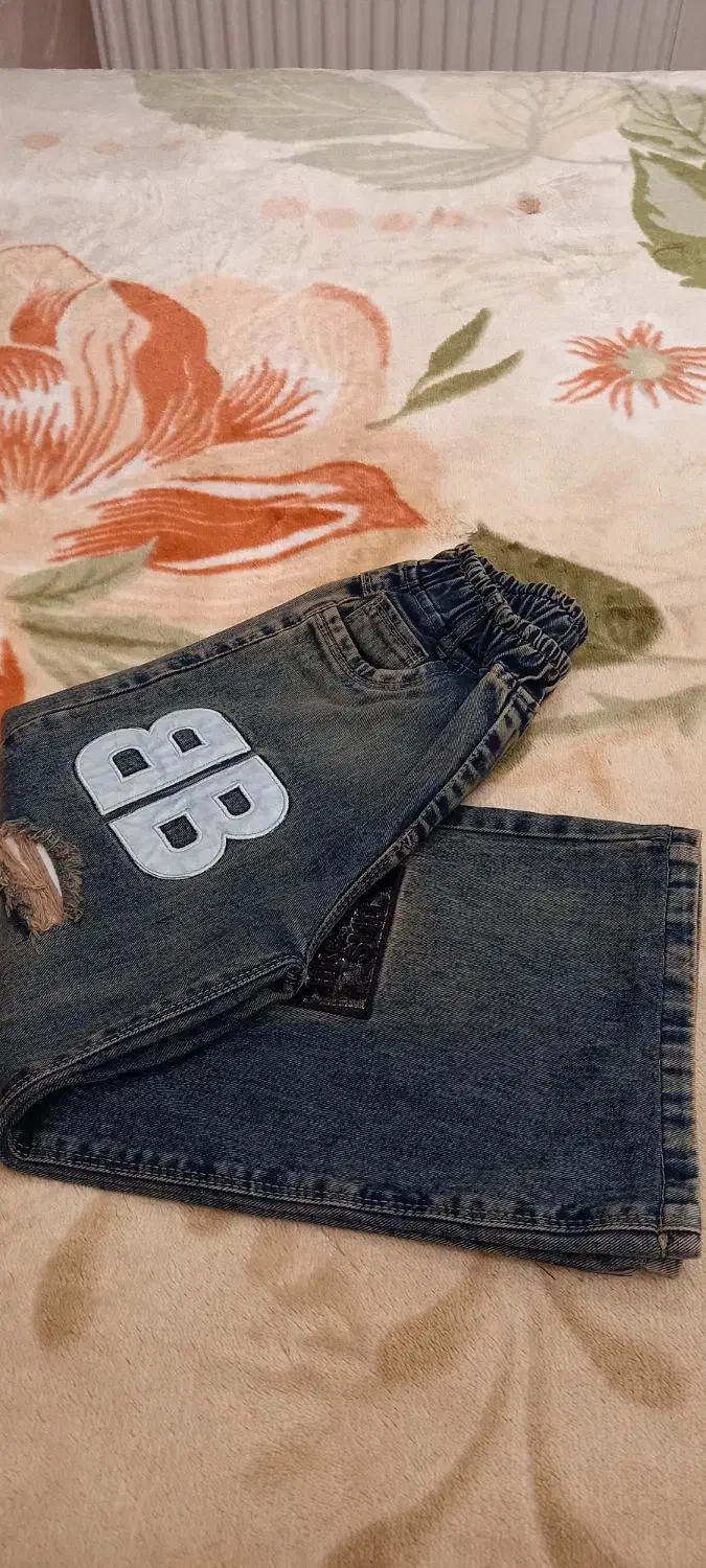 شلوار جین پسرانه|لباس|اندیشه, اندیشه فاز ۱|دیوار