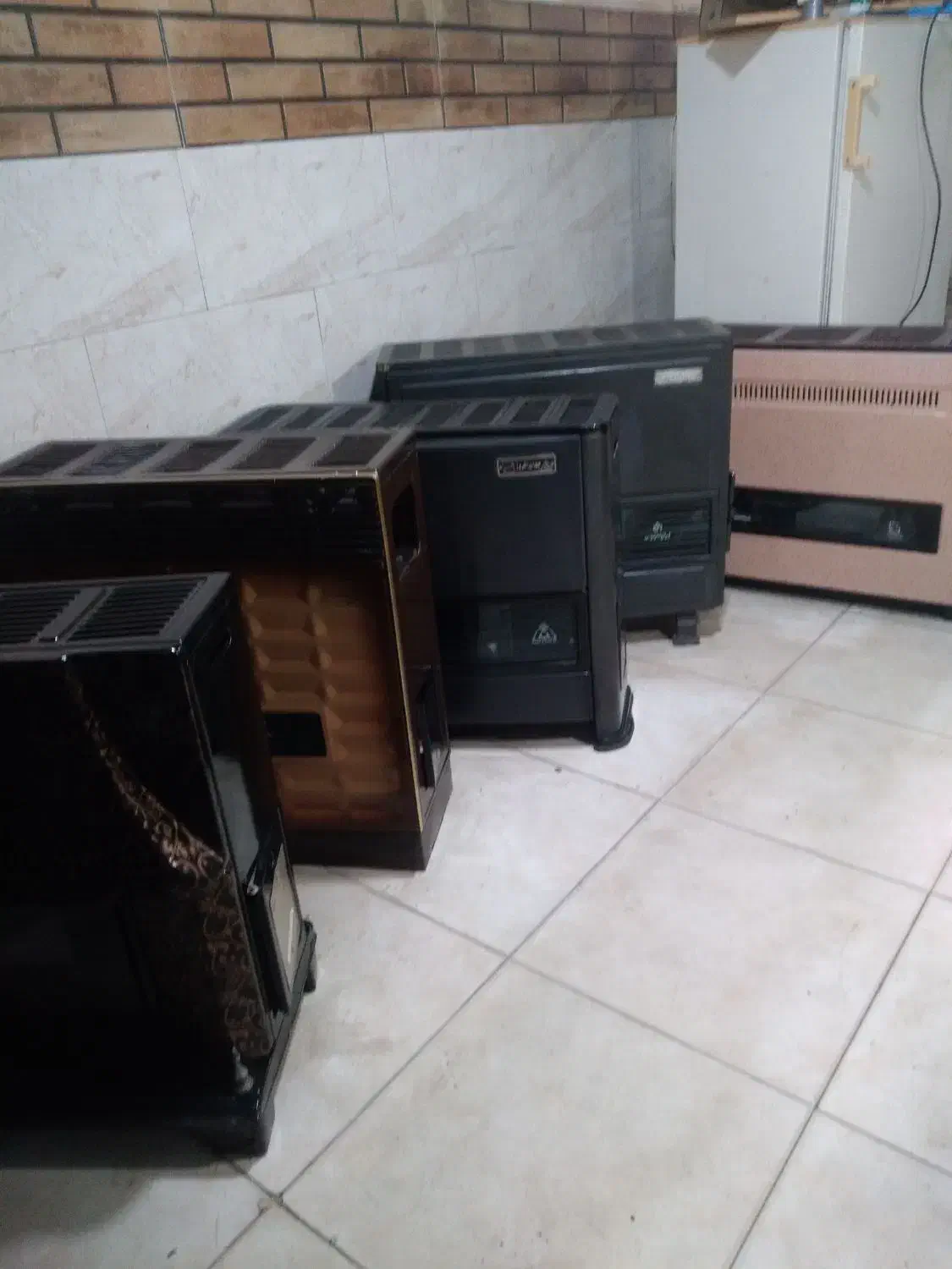 بخاری گازی سالم بشرط|بخاری، هیتر، شومینه|رشت, معلولین|دیوار