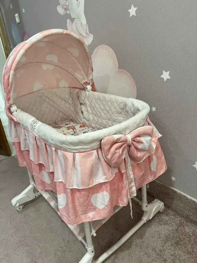 تخت نوزادی|تخت و صندلی بچه|لاهیجان, گلستان|دیوار