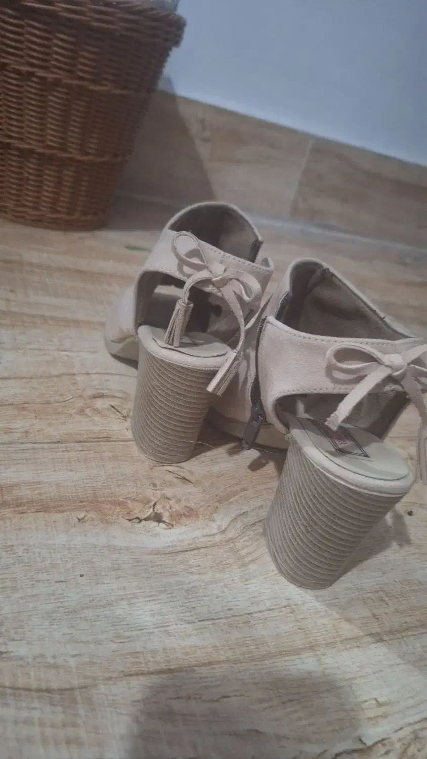 کفش پاشنه بلند زنانه|کیف، کفش، کمربند|یاسوج, |دیوار