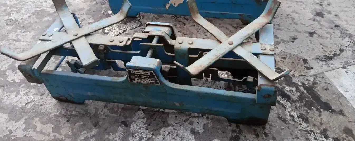 ترازو سنگی|کلکسیون اشیاء عتیقه|رباطکریم, رباطکریم|دیوار