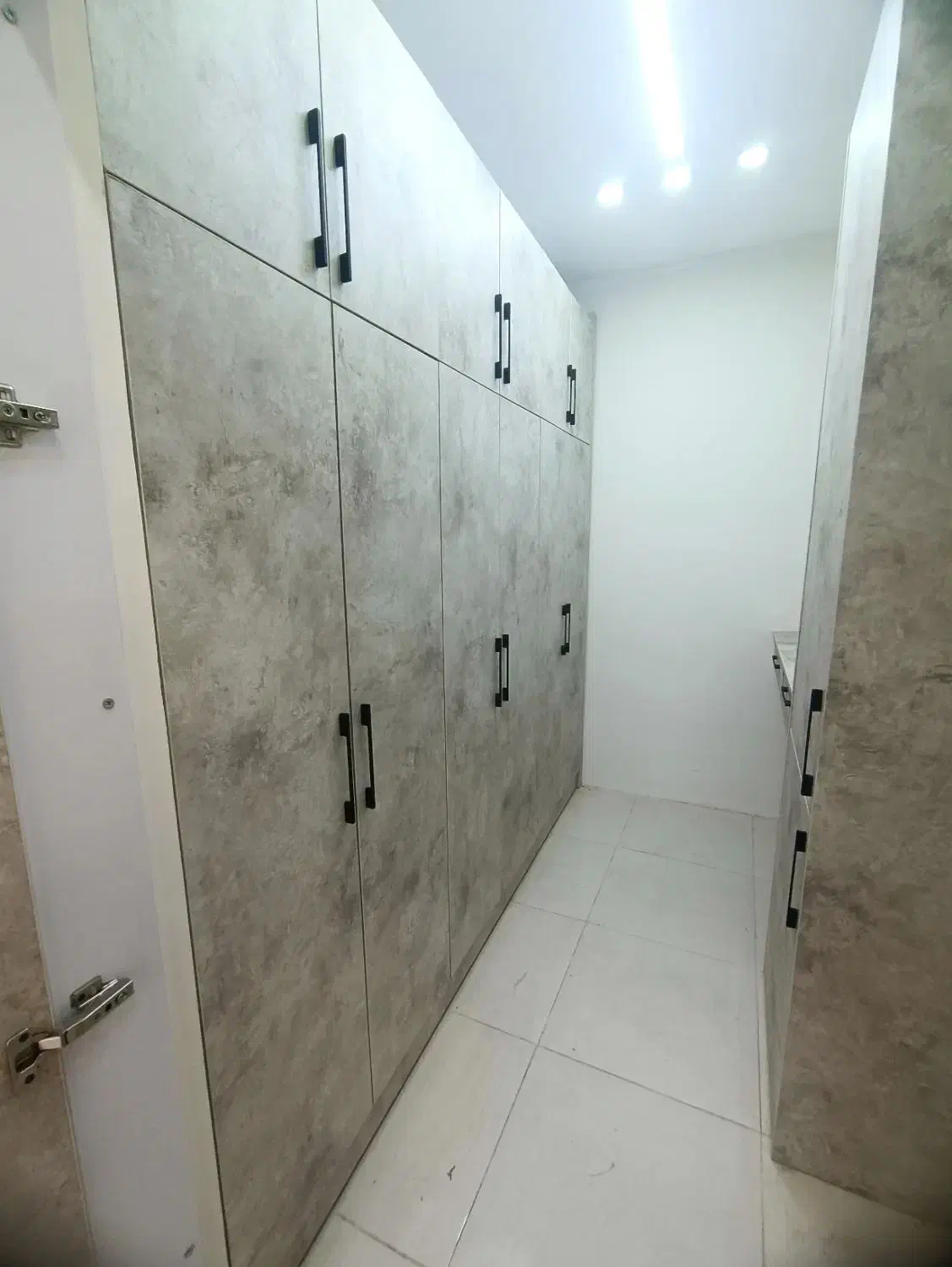 مونتاژ و نصب کابینت و کمد|خدمات پیشه و مهارت|آمل, |دیوار