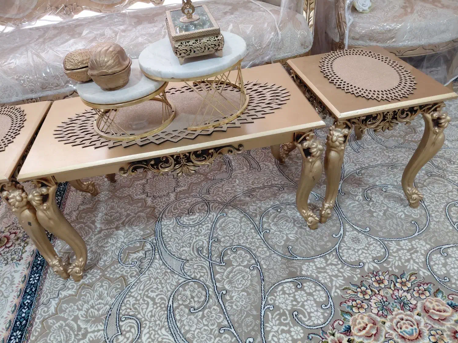 جلومبلی|مبلمان خانگی و میز عسلی|سیرجان, |دیوار