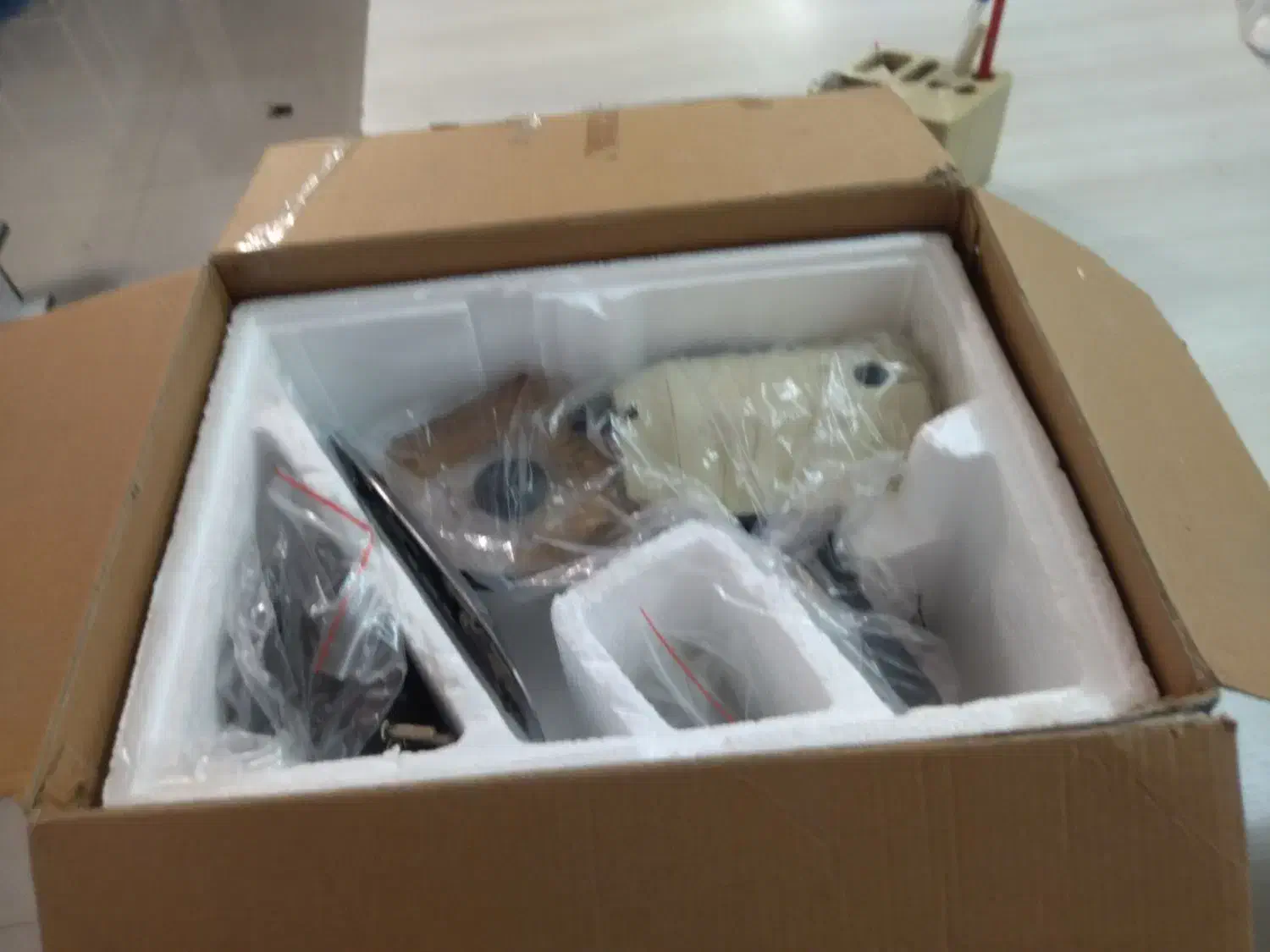 قیچی برقی هشت پر|چرخ خیاطی و ریسندگی|ملایر, |دیوار