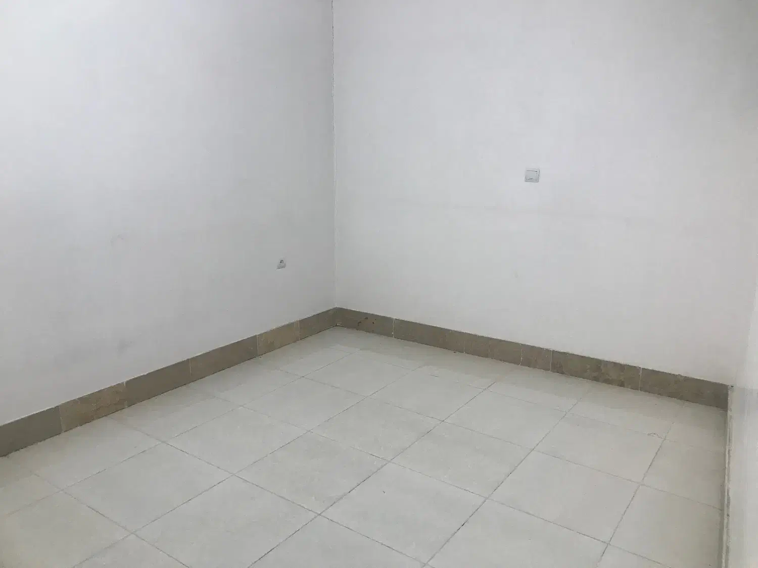 فروش اپارتمان نوساز تجاری در میدان شهدا|فروش آپارتمان|جهرم, |دیوار