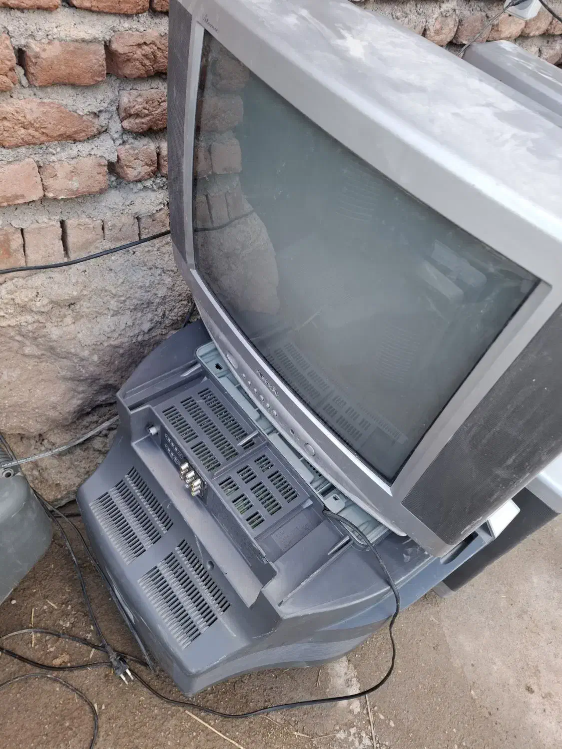 تلویزیون|تلویزیون و پروژکتور|اردبیل, |دیوار