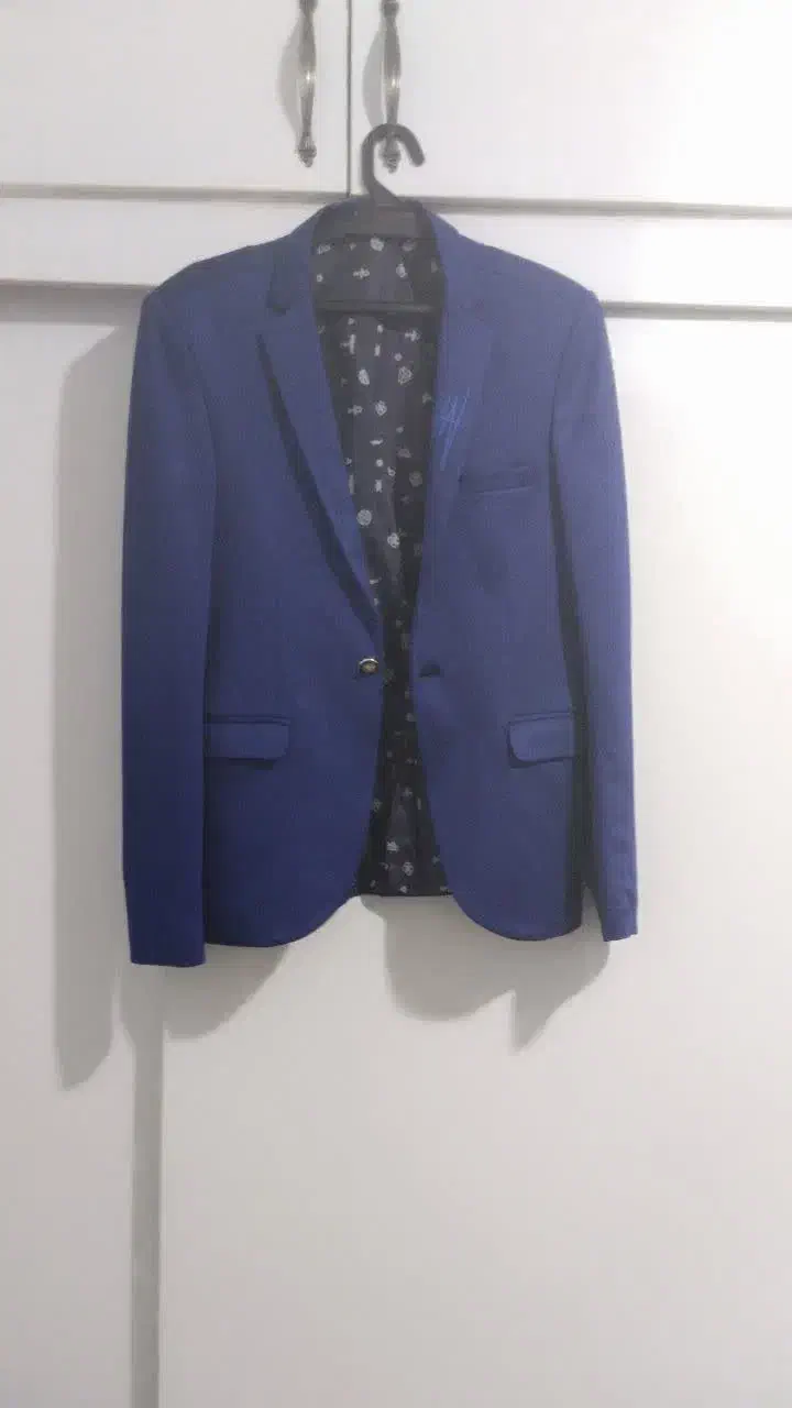 کت تک|لباس|قم, شهر قائم|دیوار