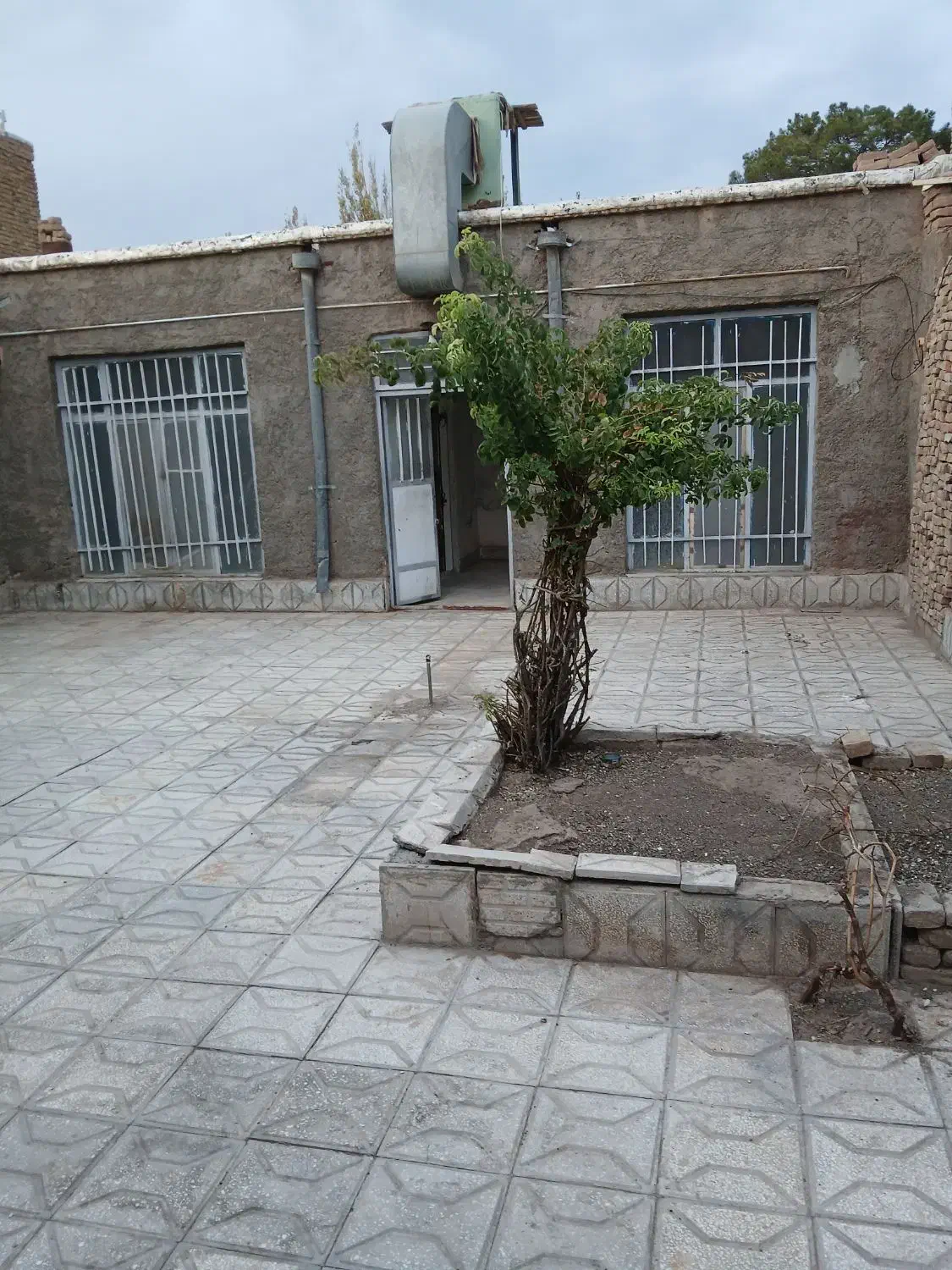 حیاط دار|اجارهٔ خانه و ویلا|سبزوار, مدرس|دیوار