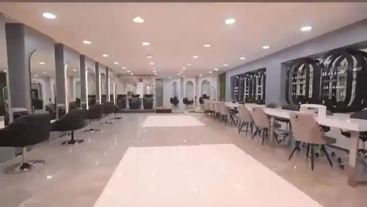 واحد ۲۵۰ متری در اصلی وهابی شیک|اجارهٔ مغازه و غرفه|اهواز, کیان اباد|دیوار