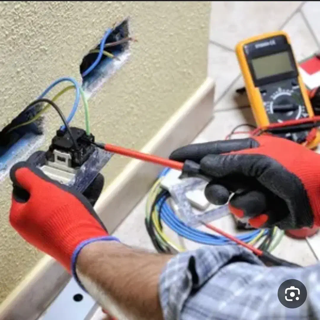 برقکار ساختمان منصف|خدمات پیشه و مهارت|بروجرد, |دیوار