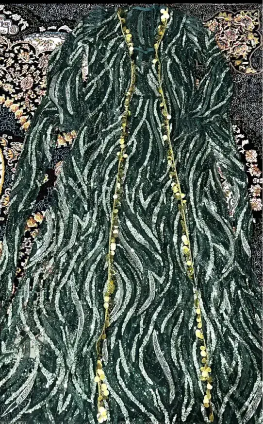 کوا وکراس|لباس|سنندج, |دیوار