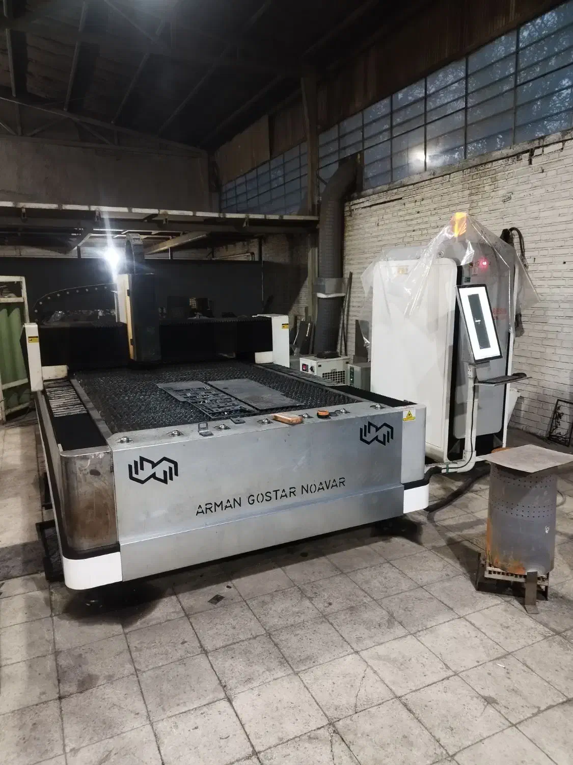 خدمات برشکاری لیزر و خم کاری و نورد کاری|خدمات پیشه و مهارت|الوند, |دیوار