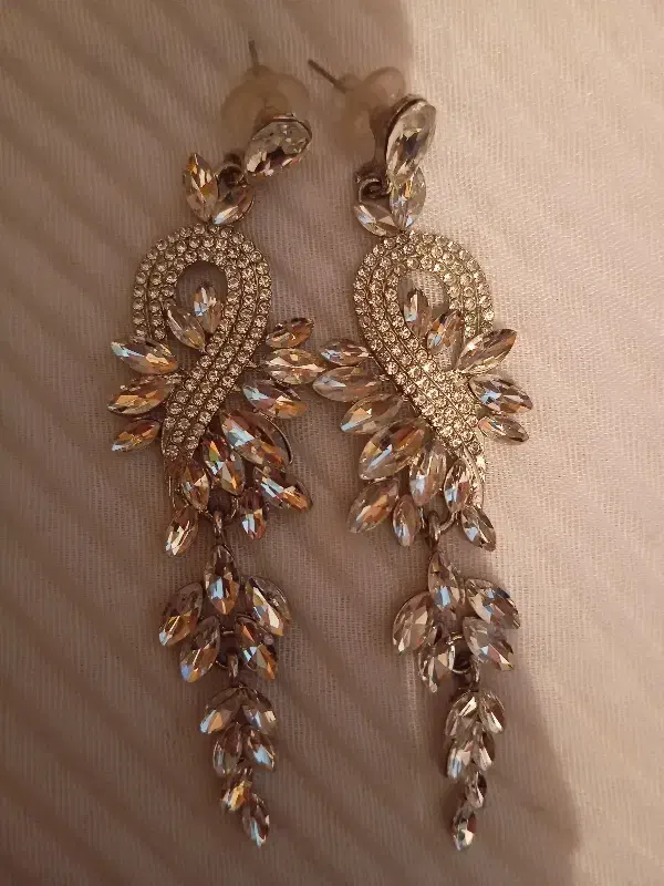 گوشواره|زیورآلات و اکسسوری|ماکو, |دیوار